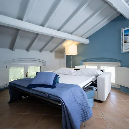 Vecchio Granaio Bed & Breakfast 2*